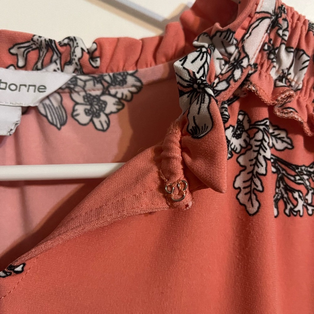 Liz Claiborne Floral Coral Top - Picture 4 of 6
